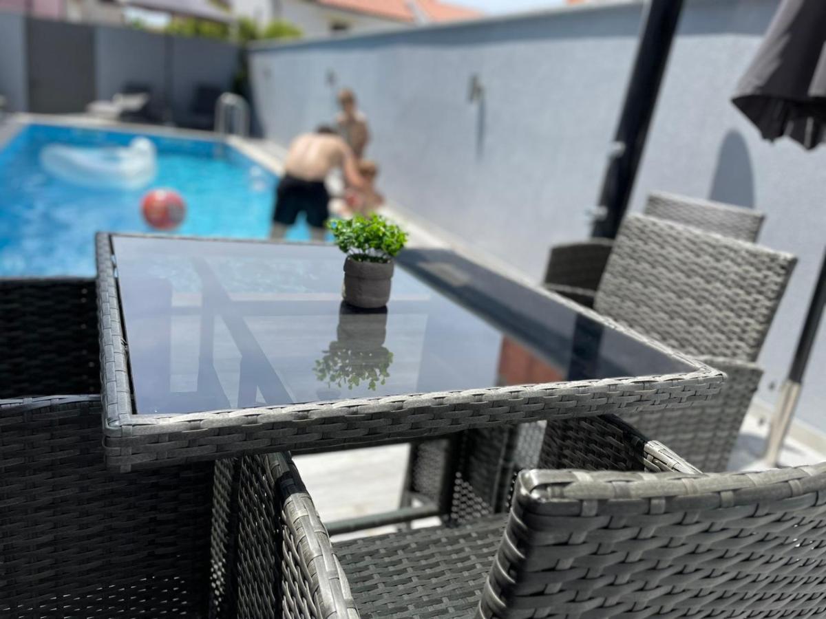 Villa Maleo Medulin Exteriör bild